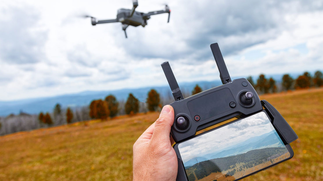 Descubre el arte del pilotaje de drones para padres e hijos