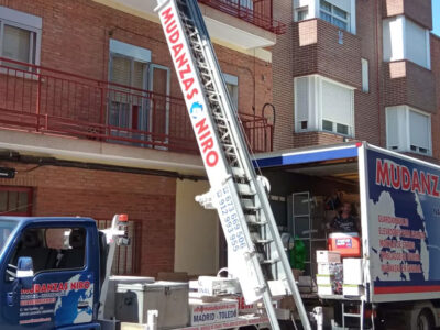Alquiler de grúas: solución eficiente para obras y reformas