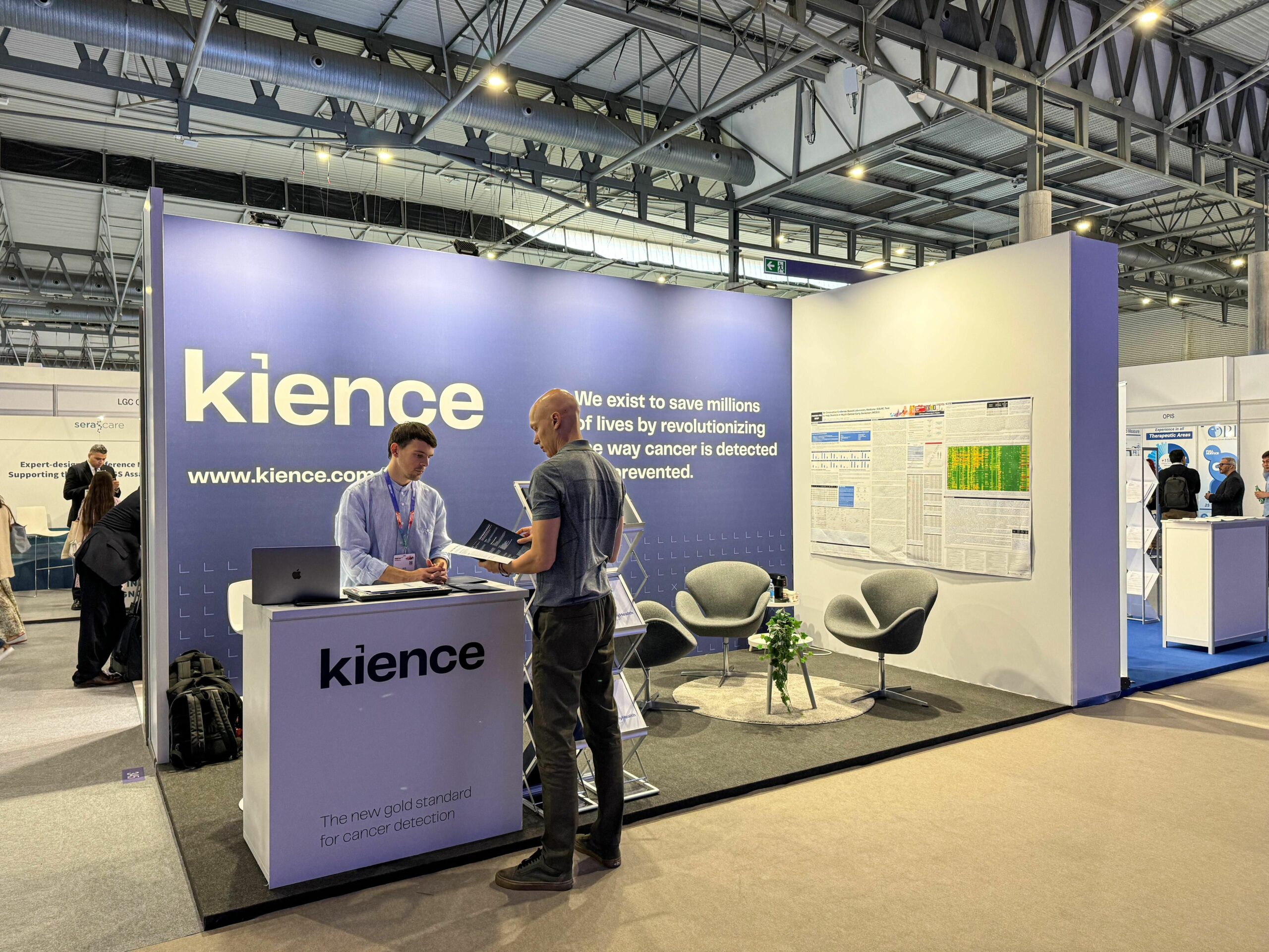 ESMO 2024 KIENCE BOOTH scaled