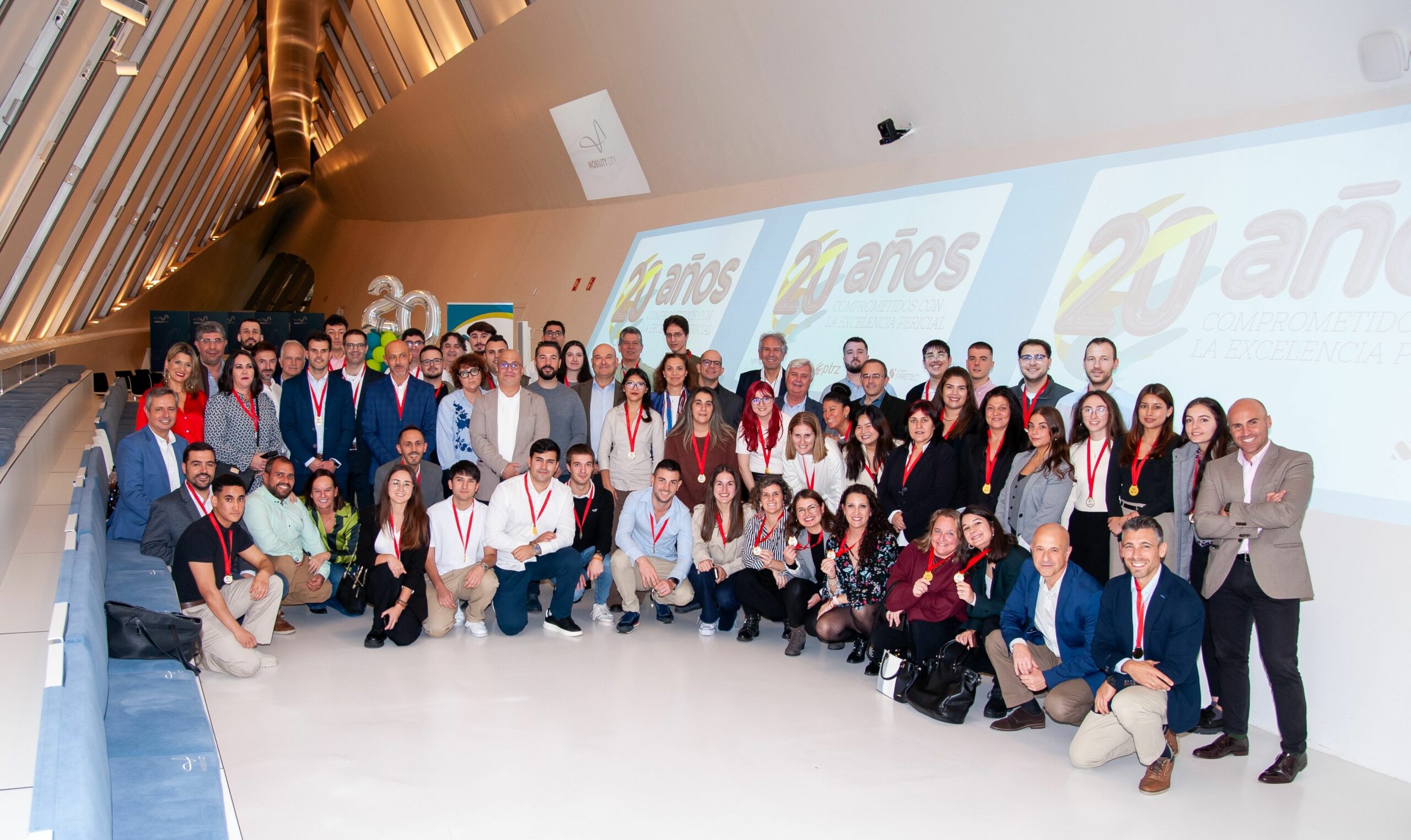 FOTO ANIVERSARIO 20 PTRZ MOBIUS SARETEC scaled