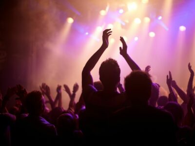El 60% de los encuestados va a regalar entradas para eventos estas Navidades, según Allianz Partners