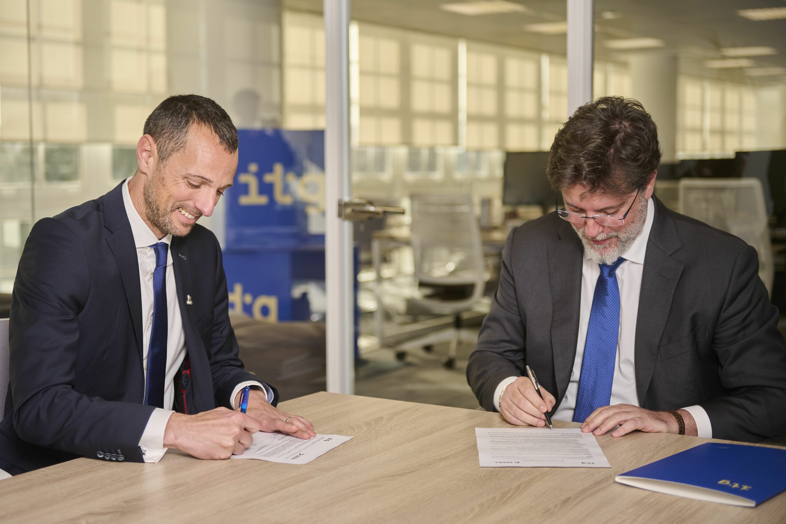 DEKRA e ITG Firma de Acuerdo de Colaboracin scaled