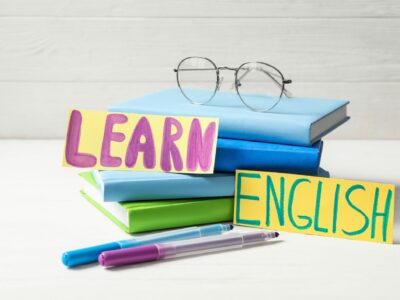 La academia FollowMe de Illescas ofrece clases intensivas de inglés para todos los niveles y un campamento de verano en Reino Unido