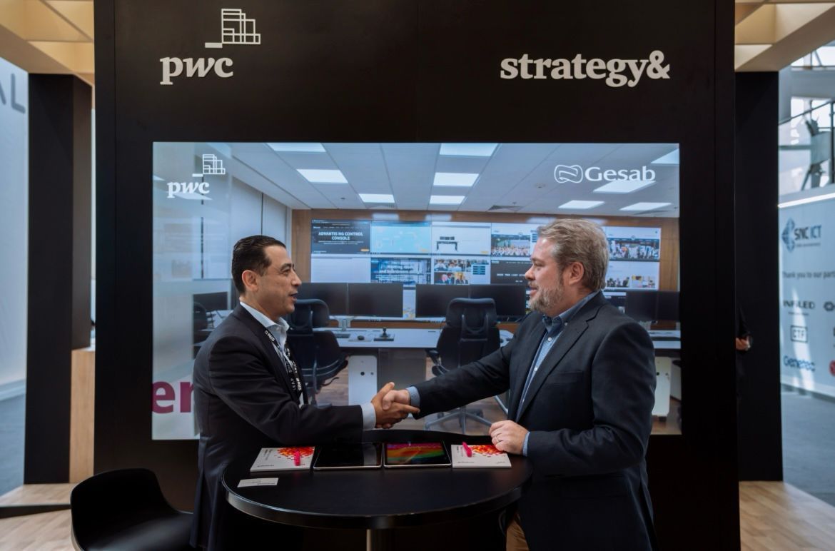 GESAB PwC MoU signature Sharang Gupta Fernando Cajal 1