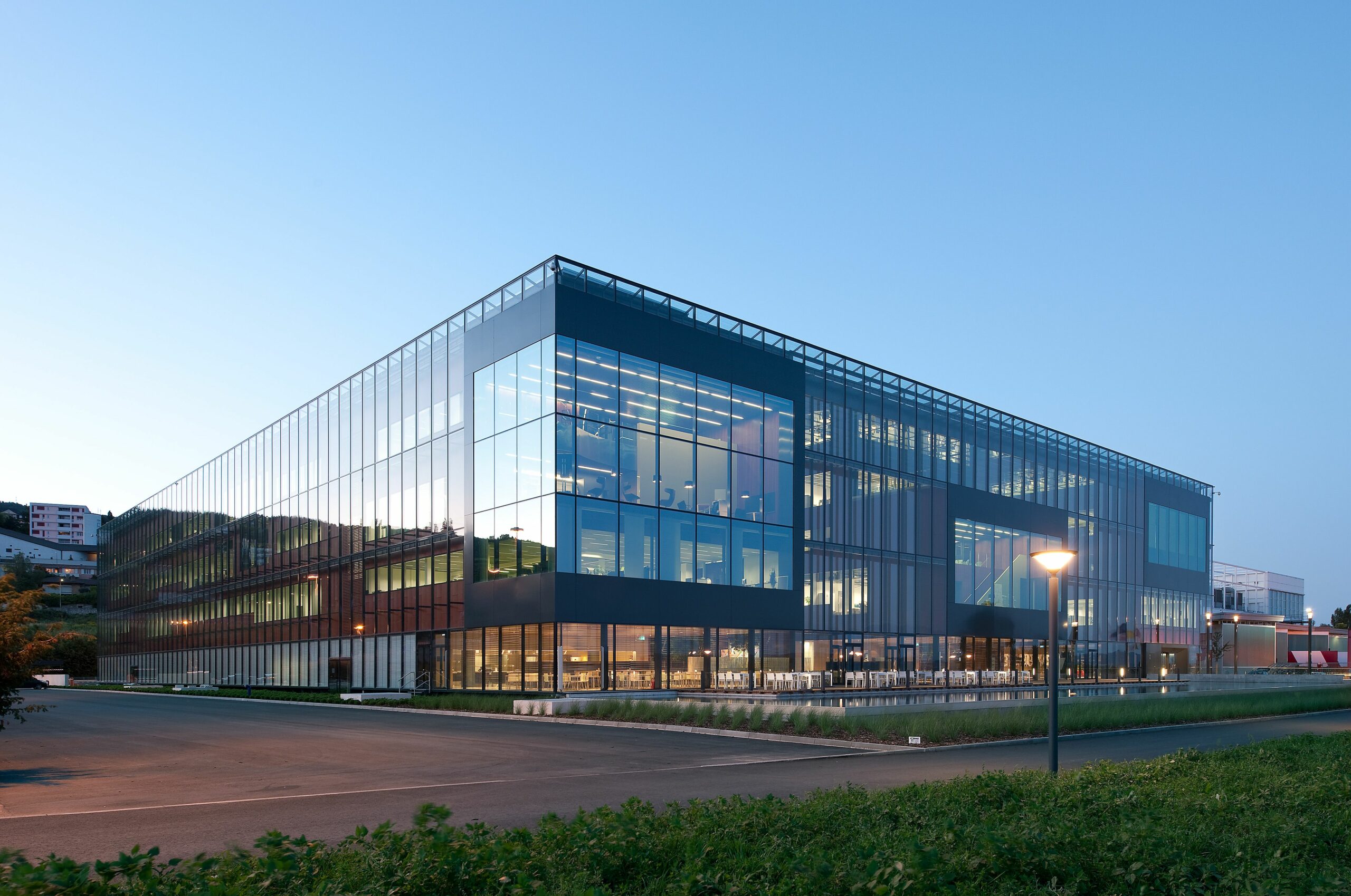 Centro de ID de Philip Morris International en Neuchatel Suiza scaled