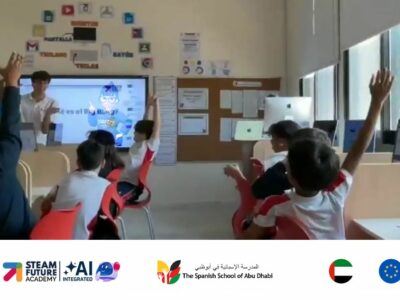 AIDIN, la IA educativa que revive a Sócrates, llega a las aulas de Abu Dhabi
