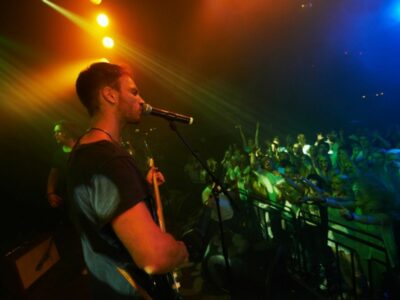 PRIXMAPRO señala los beneficios de contratar música en vivo para eventos