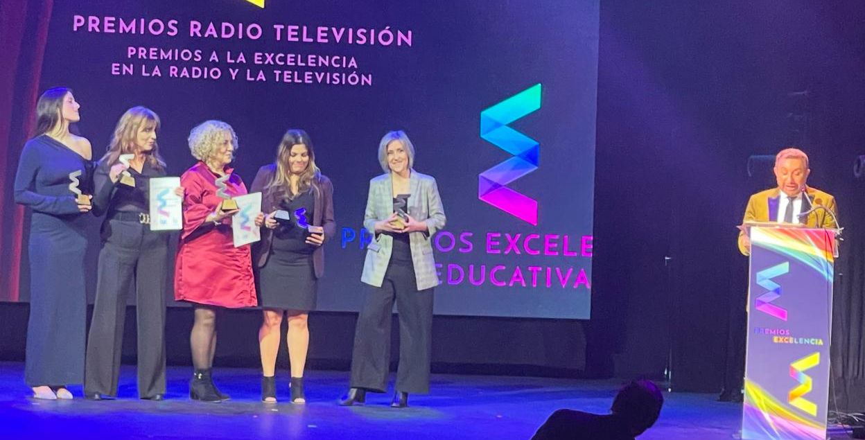 formacion universitaria premio pruebas fp