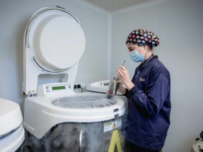 Equipo Juana Crespo impulsa la preservación de la fertilidad con mantenimiento gratuito hasta los 40