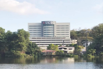 La Universidad Católica de Santiago de Guayaquil con el Grupo Doctrina Qualitas