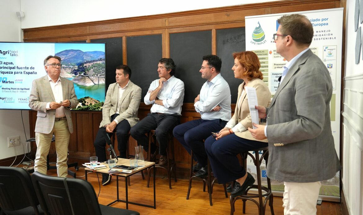 «Con solo el 14% del suelo cultivado, el regadío aporta más de la mitad de la producción agraria»