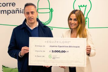 Cheque solidario para impulsar la lucha Contra el Cáncer en Álava
