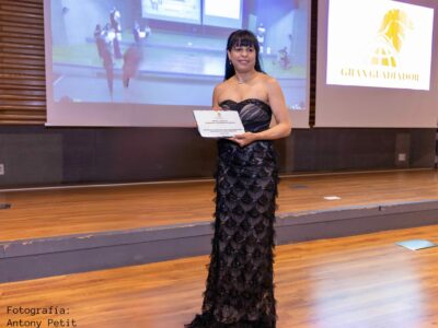 La Dra. Yaquely Cabrera triunfa en los Premios Gladiadores en el Extranjero 2025