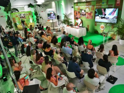 ‘Abuelos Influencers’: arranca la campaña de carne de conejo que reconecta generaciones a través del sabor