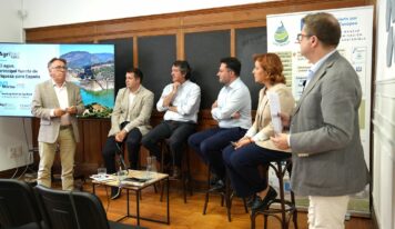«Con solo el 14% del suelo cultivado, el regadío aporta más de la mitad de la producción agraria»