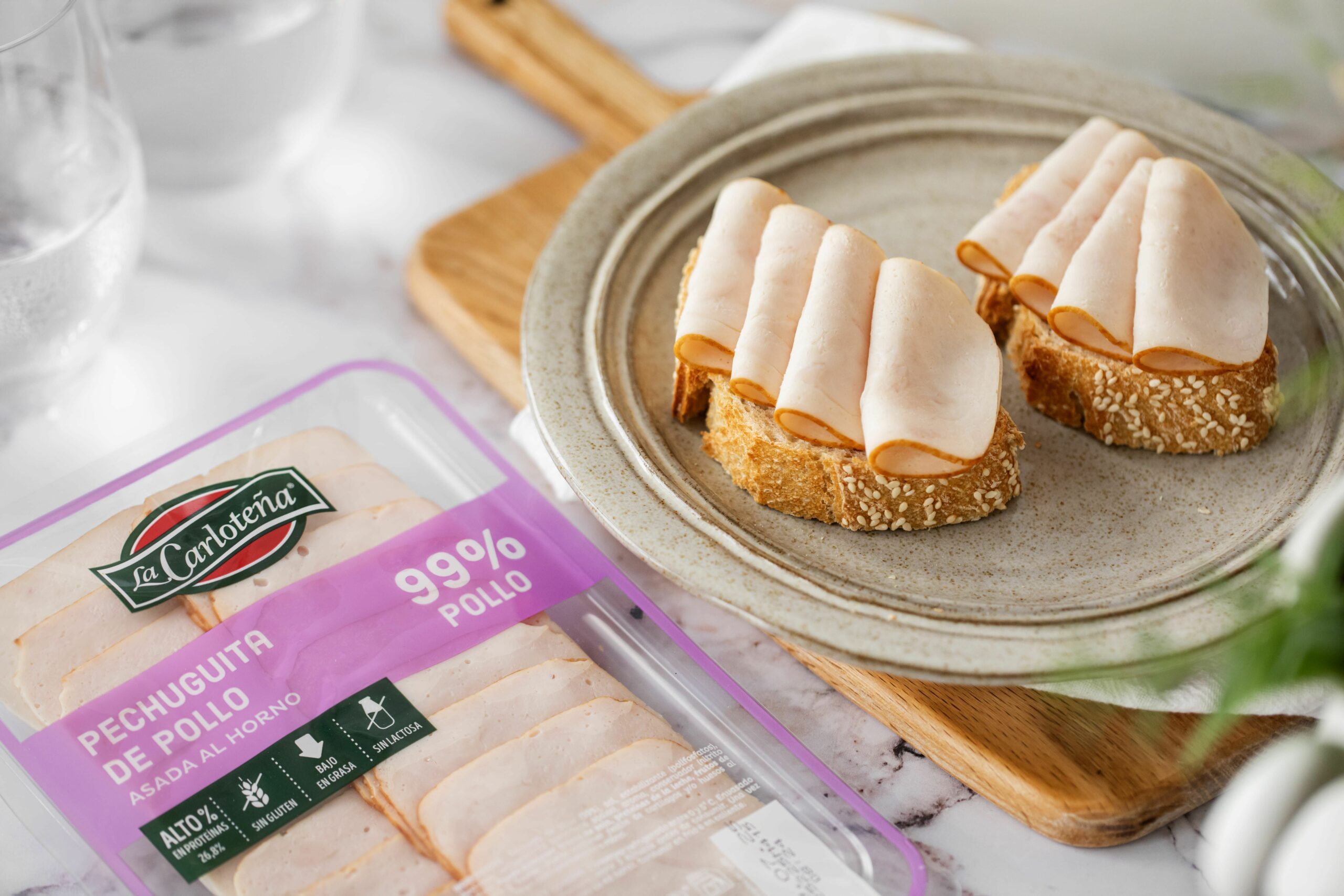 La Carlotea Pechuguita tosta CON packaging Baja scaled