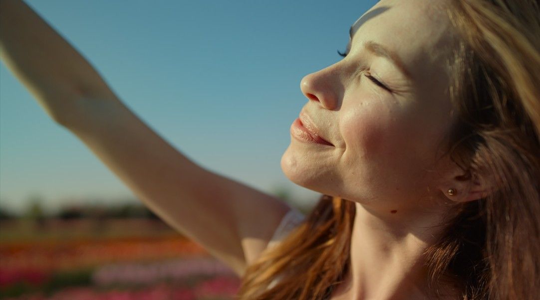 Mujer rayos sol