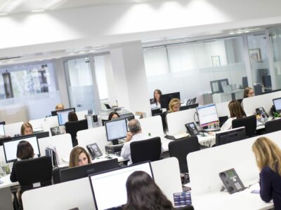 Konecta defiende la escucha activa para fortalecer la relación con el cliente