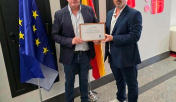 La acreditadora internacional de calidad DQ Certificaciones le otorga a Formación Universitaria la mención de Honor 2025 por su calidad educativa