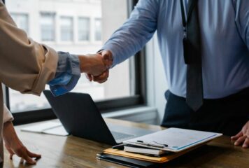 LexDoka redefine la gestión contractual con su software inteligente todo en uno