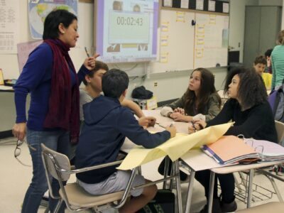 Los tutores piden que la IA se enseñe en las escuelas mientras otras asignaturas pierden relevancia