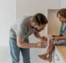 Heridas, picaduras y mordeduras en niños: cuándo actuar en casa y cuándo acudir a urgencias 