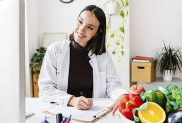 Formación Universitaria institución académica líder en la preparación para el Técnico Superior en Dietética