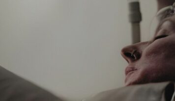 ‘Voces en la sombra’: un documental para visibilizar la Encefalomielitis Miálgica Severa