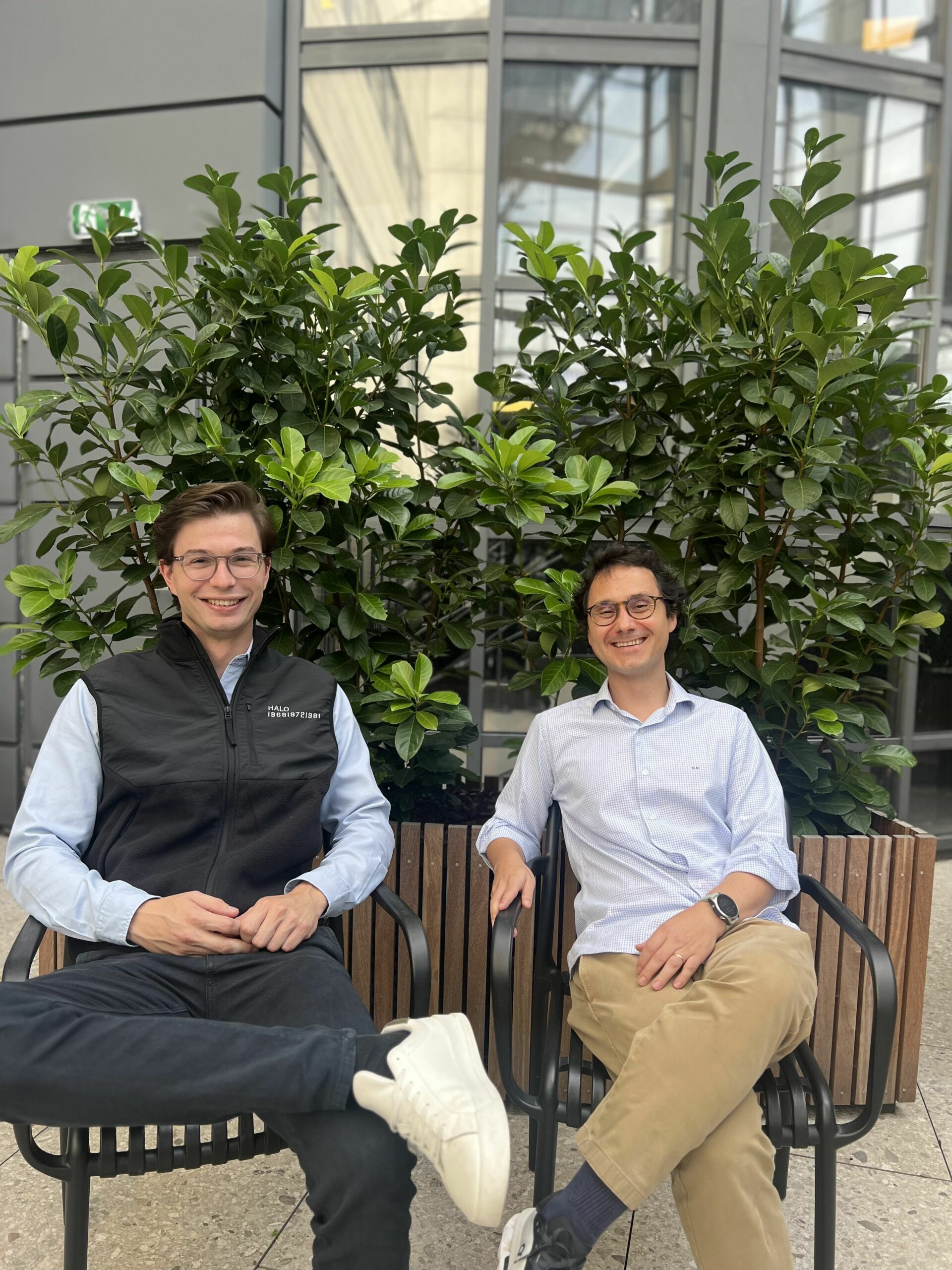 Photo 1 Mads left Eulogi right scaled