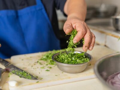 Inti de Oro: el cilantro es el superalimento del momento