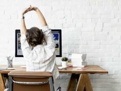 Recomendaciones de 123tinta.es para prevenir las dolencias musculares más comunes en la oficina