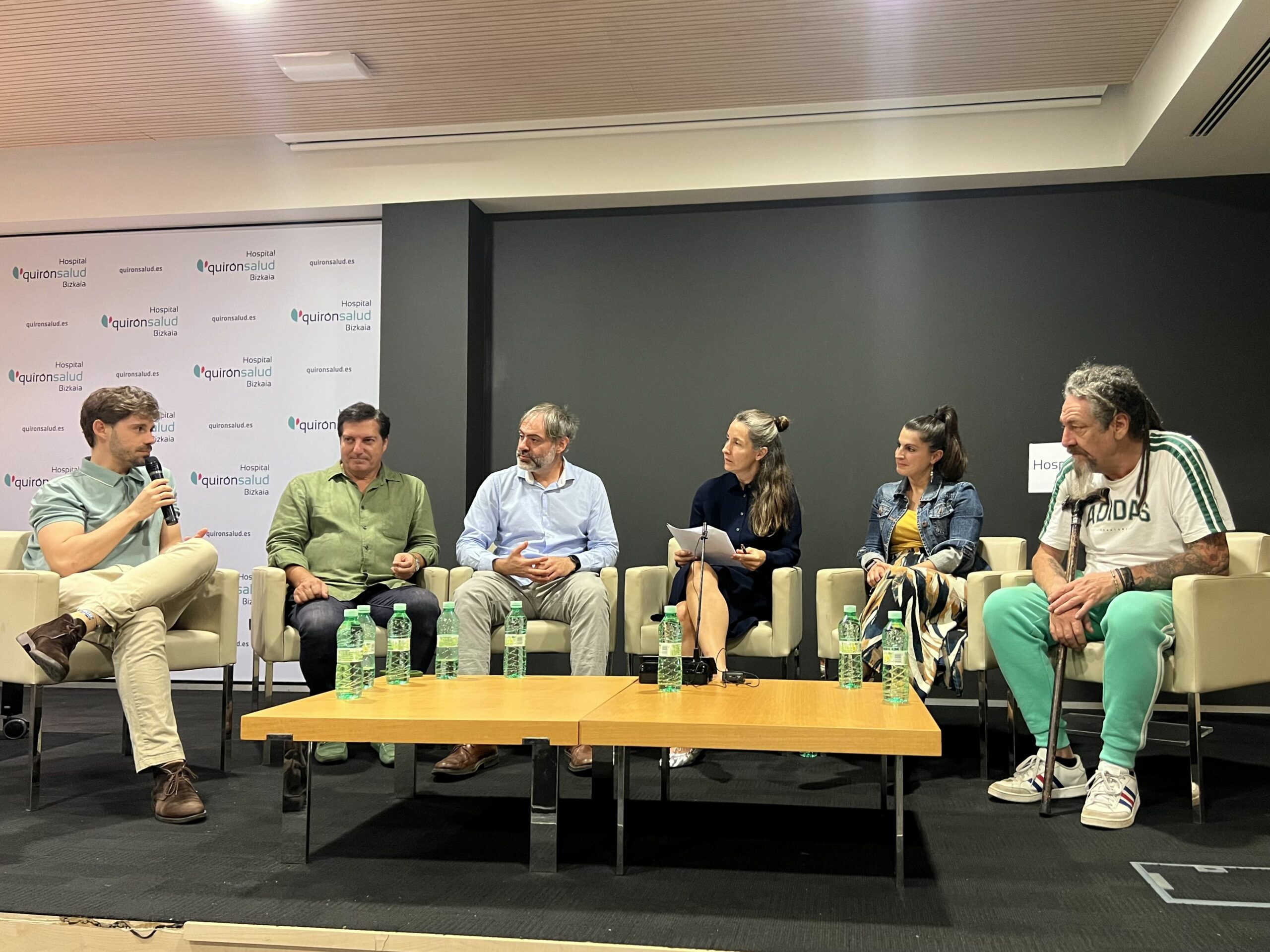 "Cualquier patología que genere un déficit neurológico de forma aguda o bien progresiva se puede beneficiar de una rehabilitación robótica", explica el neurólogo Alejandro Durán 3 I Jornada de Salud y NRR scaled