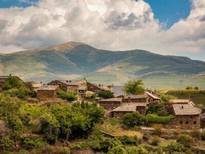 Airbnb crea un paquete de ayudas para apoyar el desarrollo económico de los destinos rurales y dispersar el turismo en España