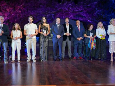 La II edición de los Premios Azul Zero distingue a 10 líderes en sostenibilidad, innovación y acción social