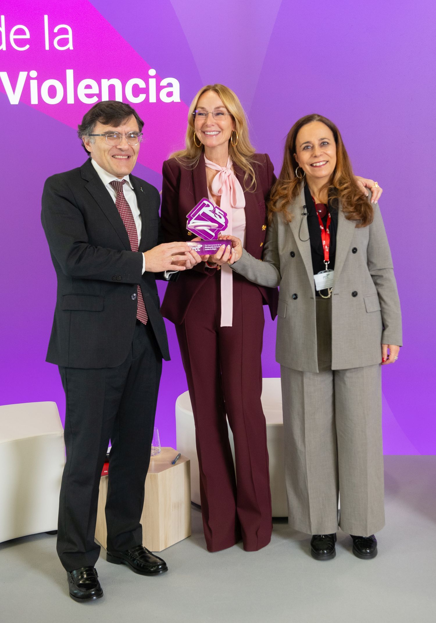 Acto de entrega del premio a la Fundacin Once