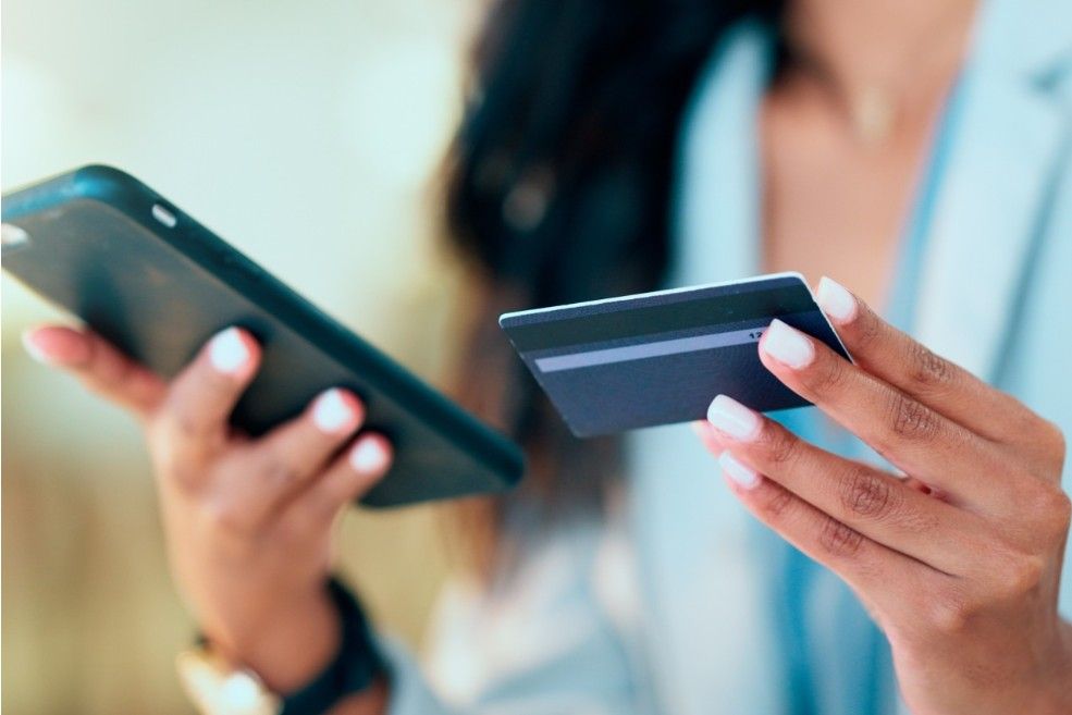 Los espaoles priorizan tecnologa y electrodomsticos en Black Friday y Allianz Partners recomienda proteger estas compras