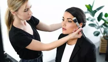 La institución Formación Universitaria potencia el FP de Técnico Superior en Asesoría de Imagen Personal y Corporativa