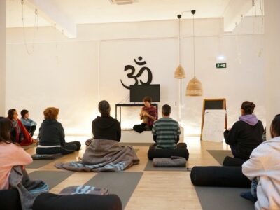 GO Yoga Estudio consolida un encuentro pionero que une ciencia, medicina y yoga