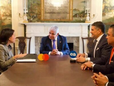 Caja de Ahorros y Mastercard impulsan la digitalización de los subsidios estatales en Panamá