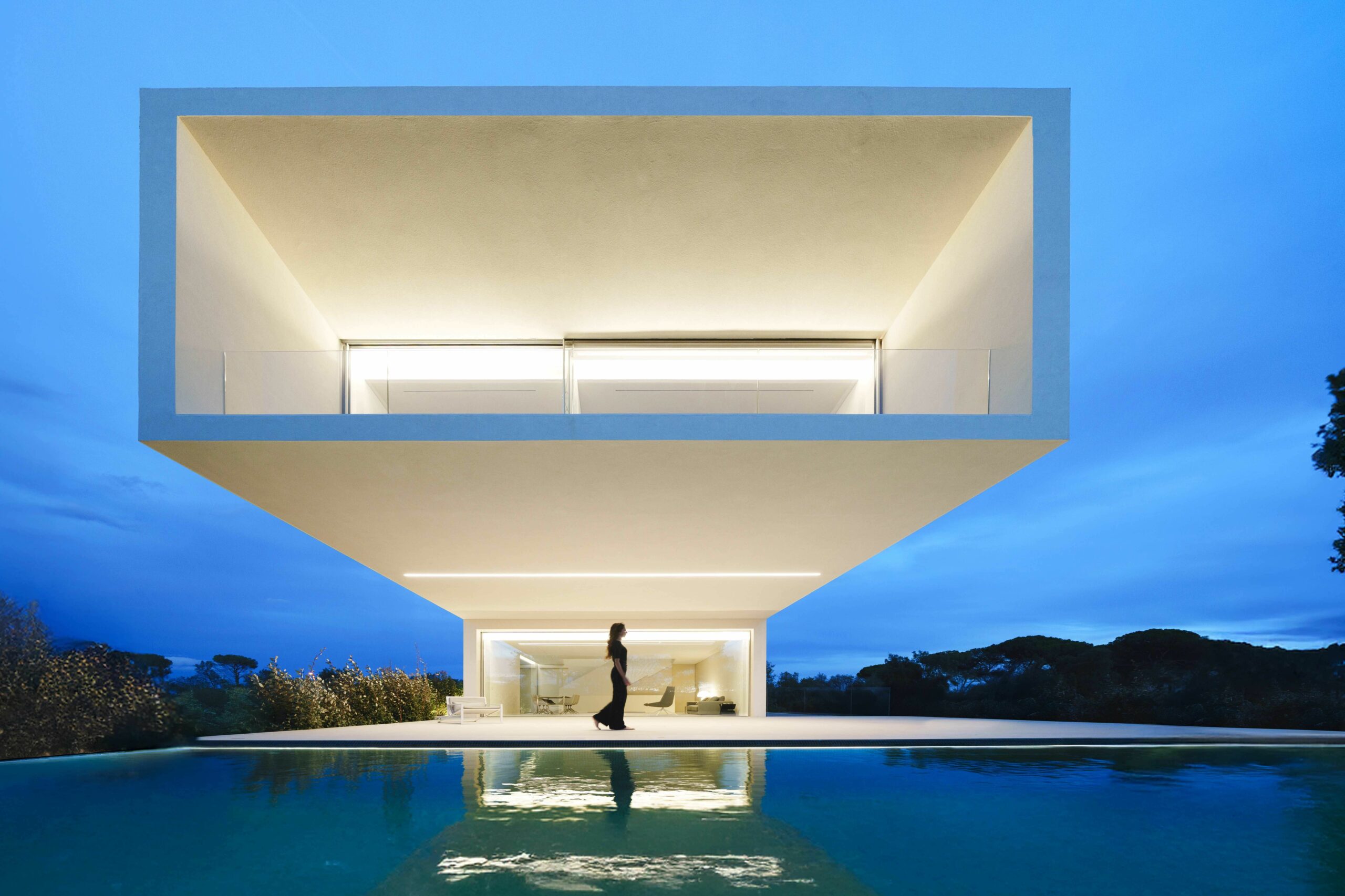 FRAN SILVESTRE ARQUITECTOS CAMIRAL HOUSE IMAGES 01 scaled