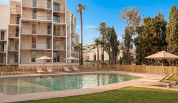 Abre Kora Olea en Málaga: el mayor edificio hotelero en madera con 180 apartamentos flex living