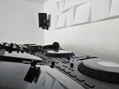 La escuela líder en DJs y producción musical de Galicia impulsa IGMA LIVE, un nuevo escaparate profesional para la música electrónica