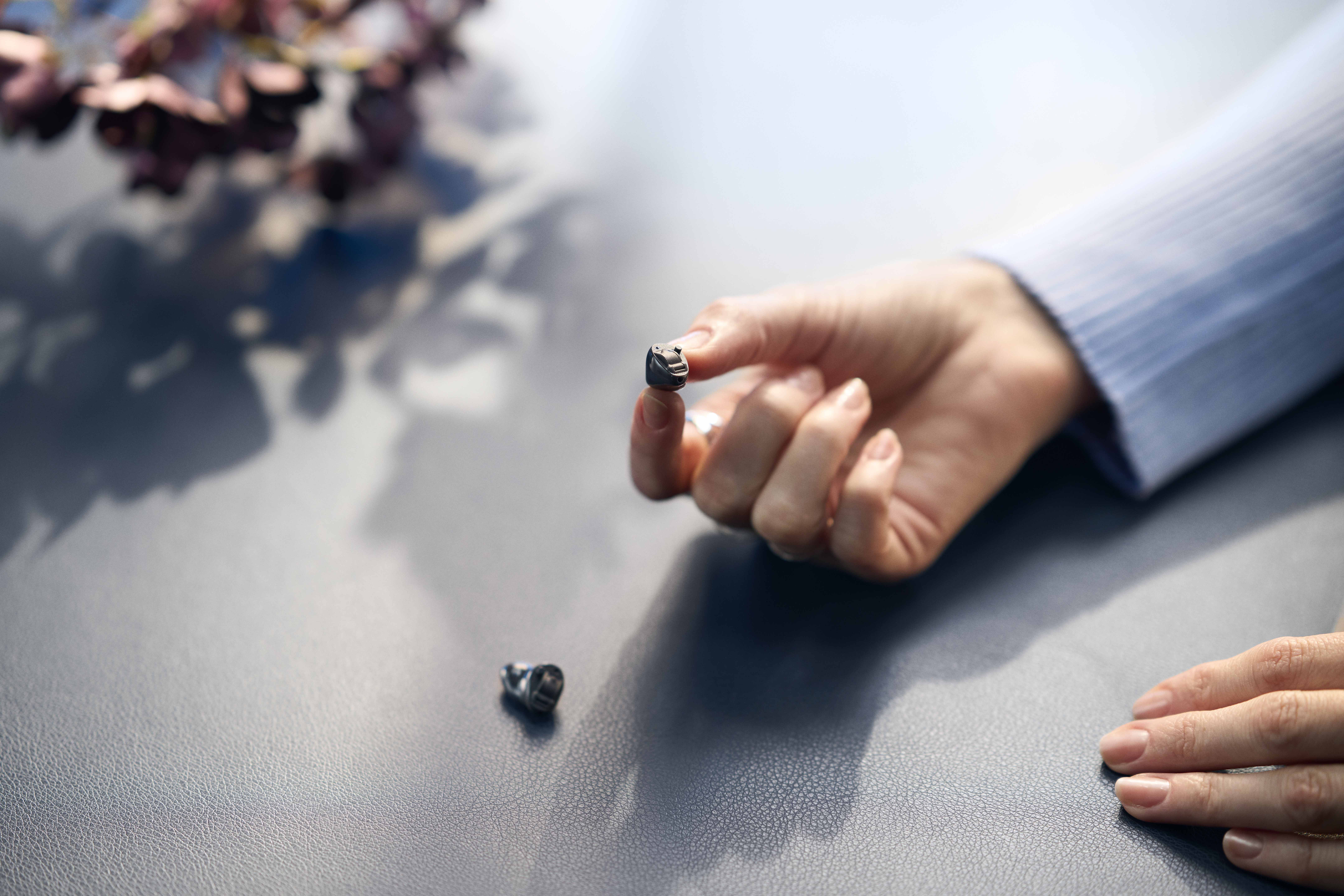 RS SA in hand CIC anthracite 0010