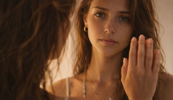 La primera artista española no humana lanza nuevo EP el 30 de abril