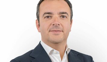 Snom acelera en los mercados clave y apuesta por sus clientes y cartera de productos para el crecimiento global durante el nuevo ejercicio fiscal