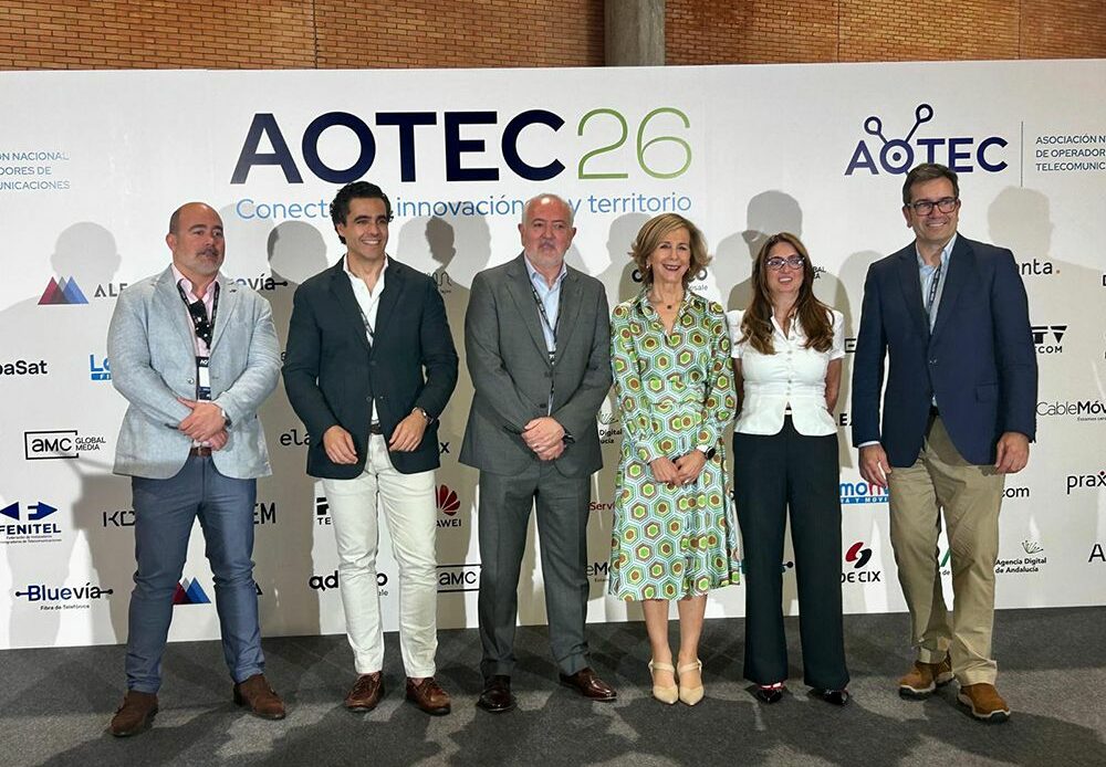 Inicio 61 AOTEC 2026 premia a EXCOM, Onivia y Dragonet y reivindica al operador local y la soberanía digital