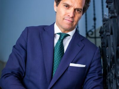 Caldwell refuerza capacidades en consumo y private equity con la incorporación de Gabino Stuyck en Madrid