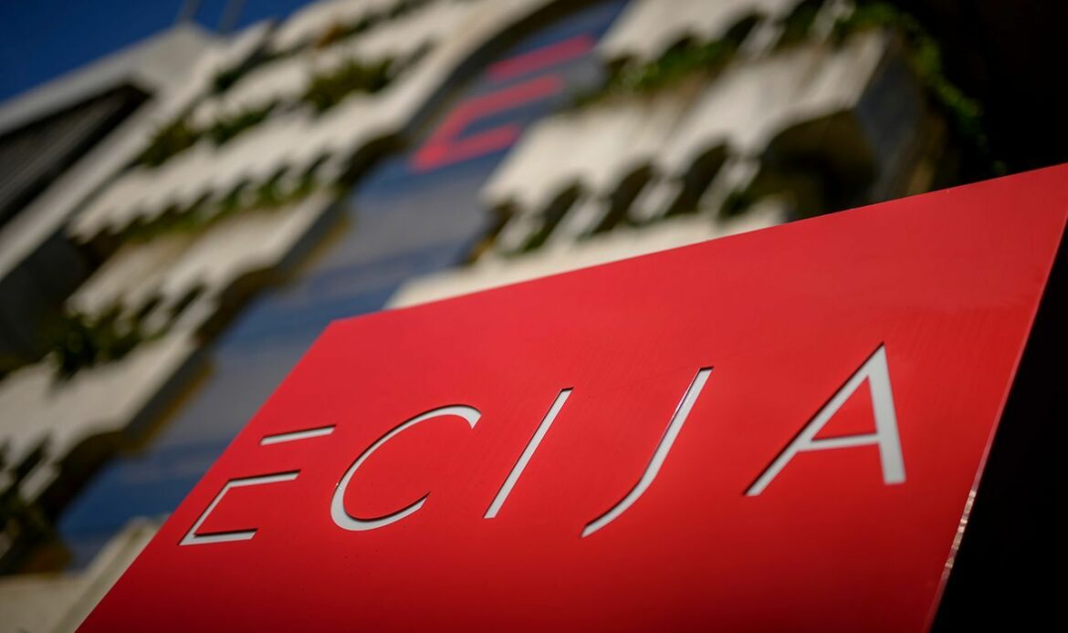 Inicio 61 ECIJA, primer despacho de abogados en España en certificar su sistema de gestión de IA con la norma ISO 42001