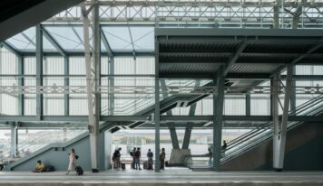 Comenza en el nuevo edificio de viajeros de la estación Santiago de Compostela-Daniel Castelao