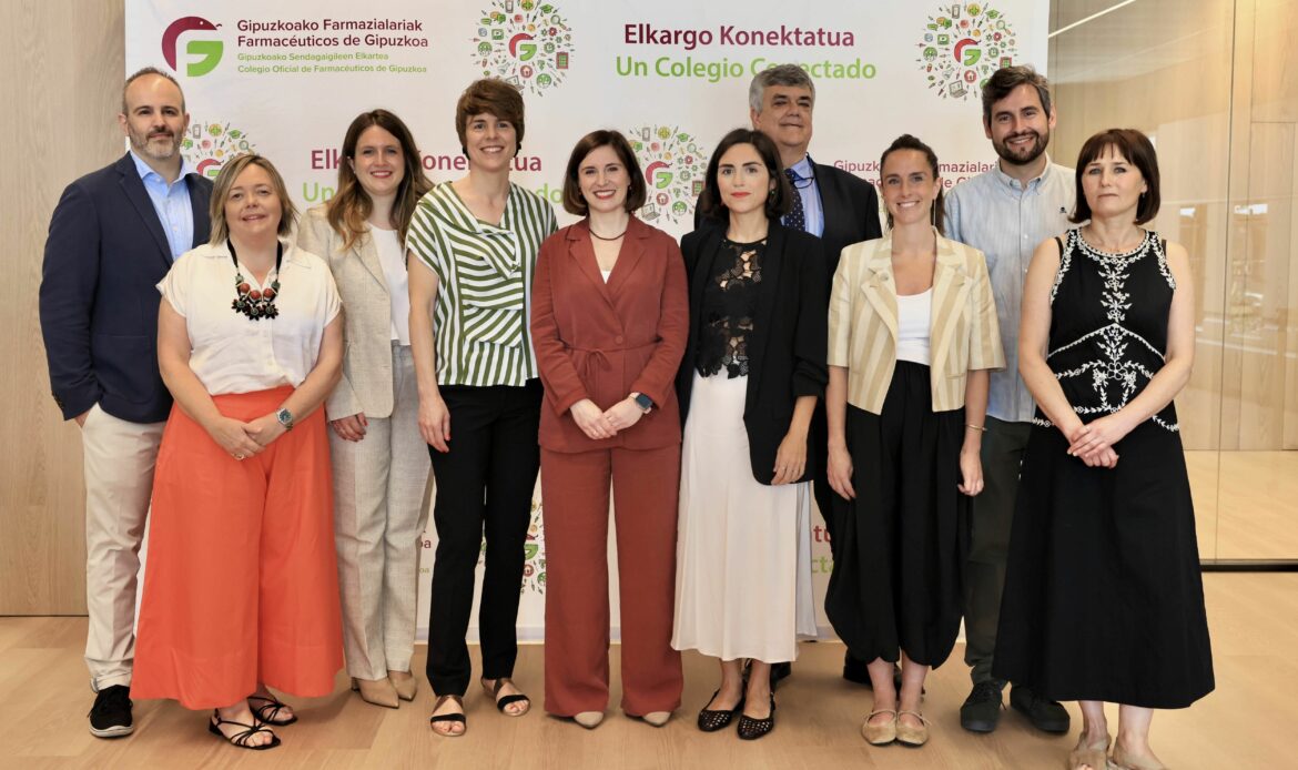 Inicio 61 Izaro Oyarbide asume la presidencia del Colegio de Farmacéuticos de Gipuzkoa apostando por una farmacia más asistencial, integrada y social